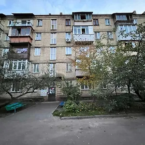 Апартаменты Near Metro Station Darnitsa, Киев