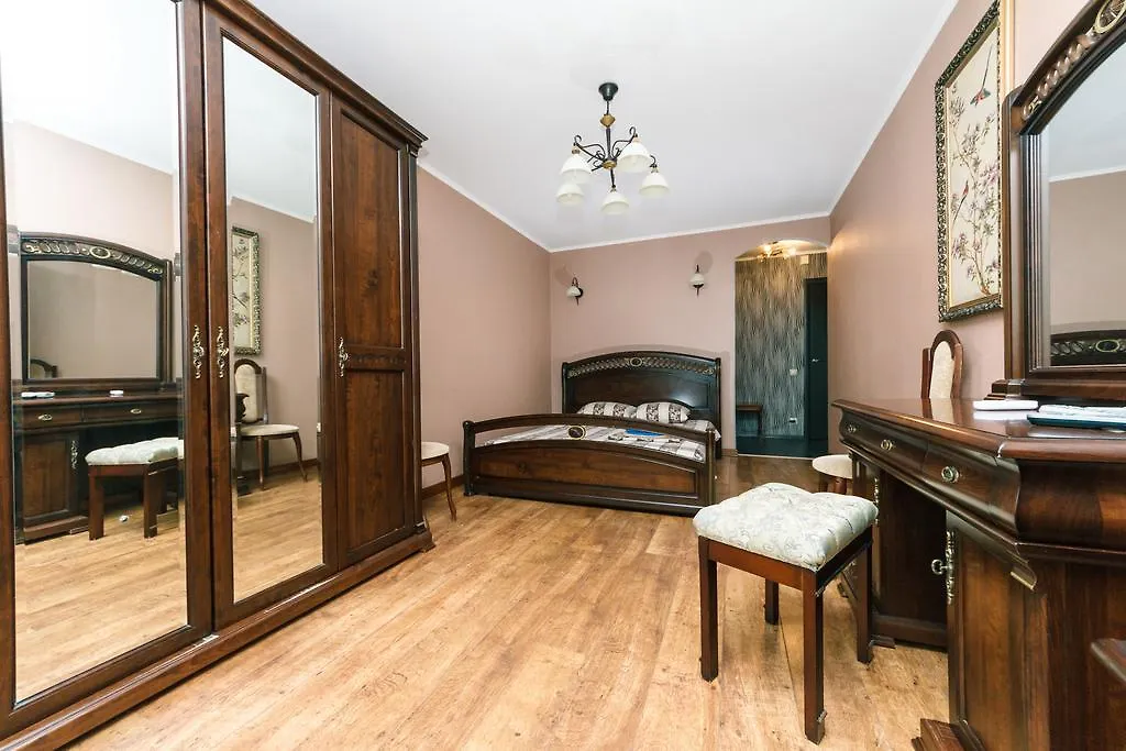 Apartment On Cheliabinska 19 Киев